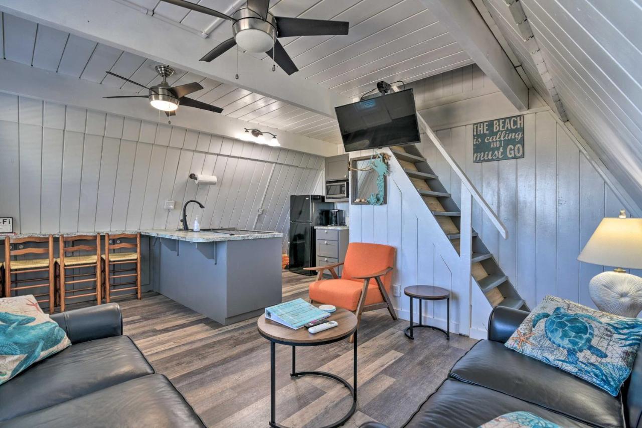 A-Frame Home With Deck - 2 Blocks To Surfside Beach! Bagian luar foto