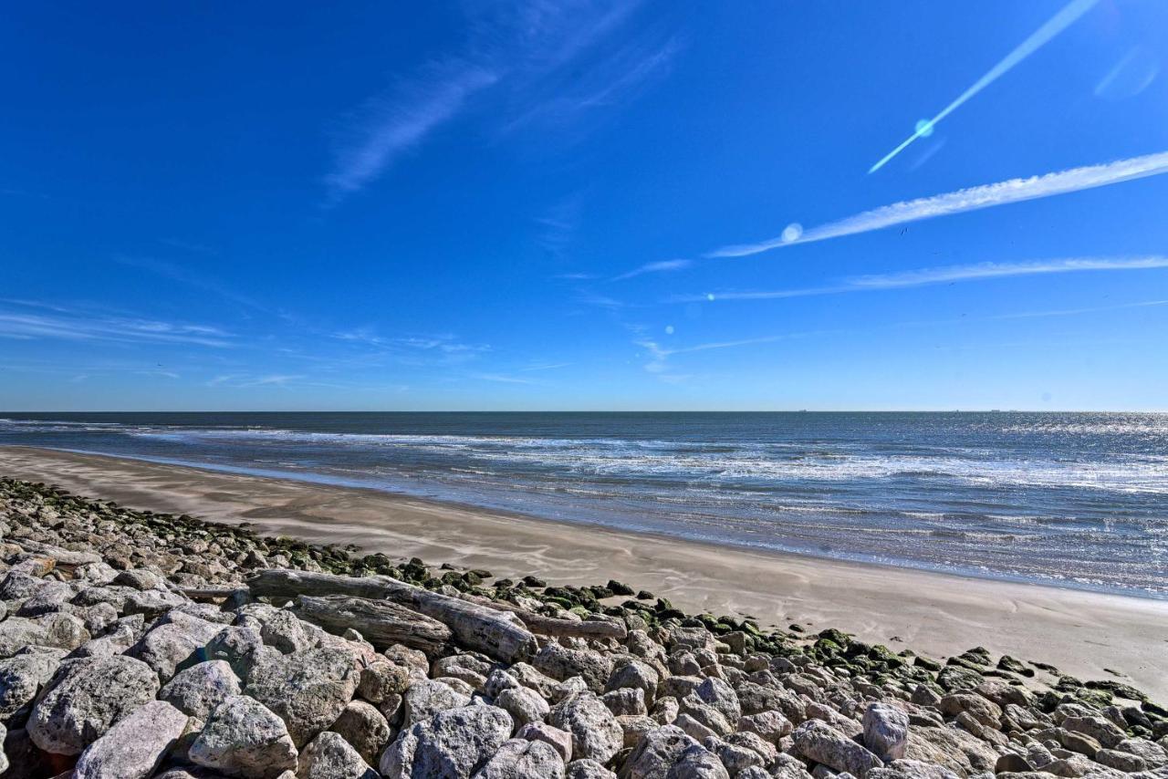 A-Frame Home With Deck - 2 Blocks To Surfside Beach! Bagian luar foto